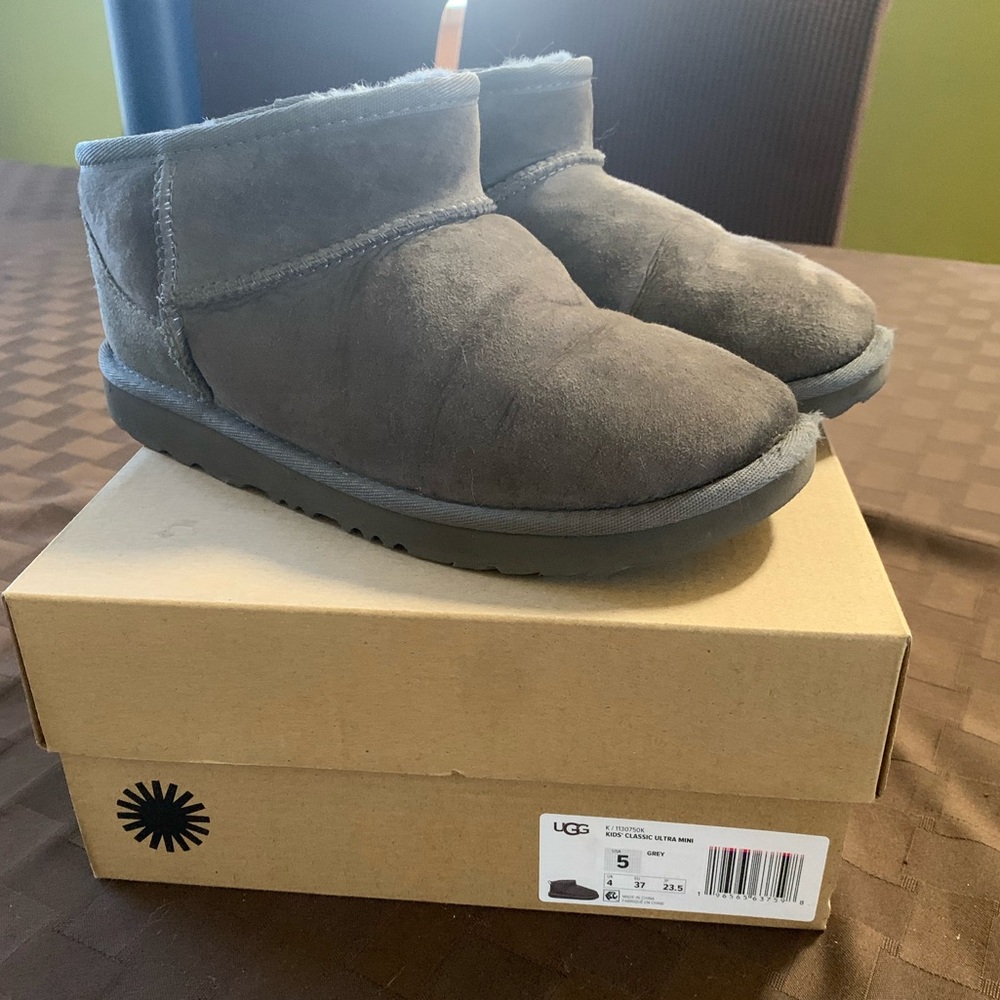 Grey mini Uggs